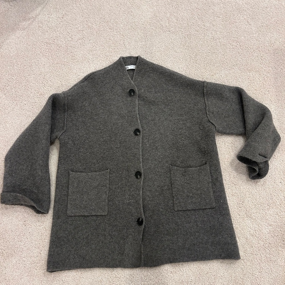 Zara Women’s Charcoal Sweater Jacket